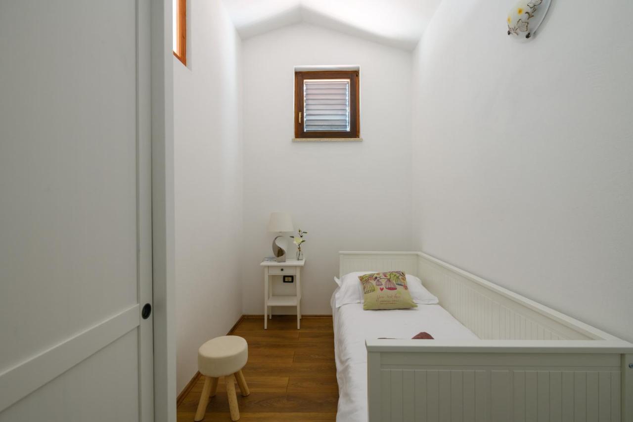 Apartments Perkovic Fažana Екстериор снимка